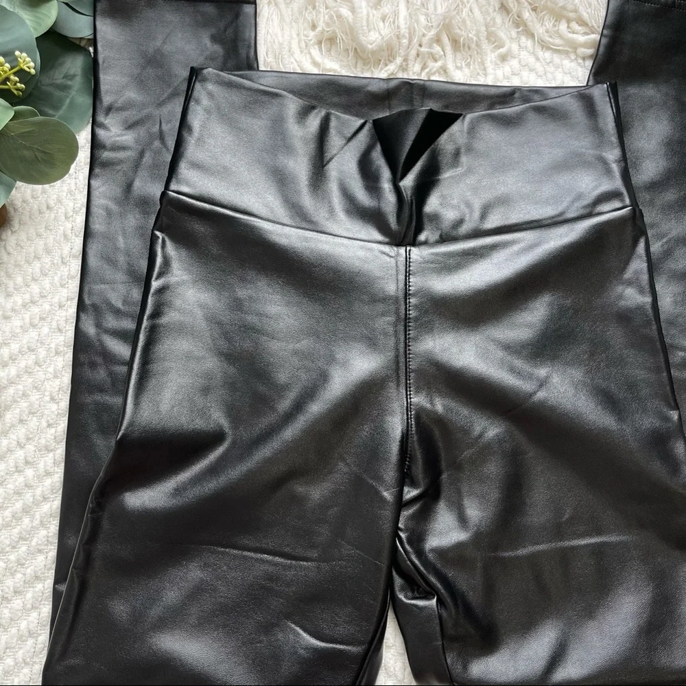 Wilfred | Faux Leather Leggings - Picture 6 of 9